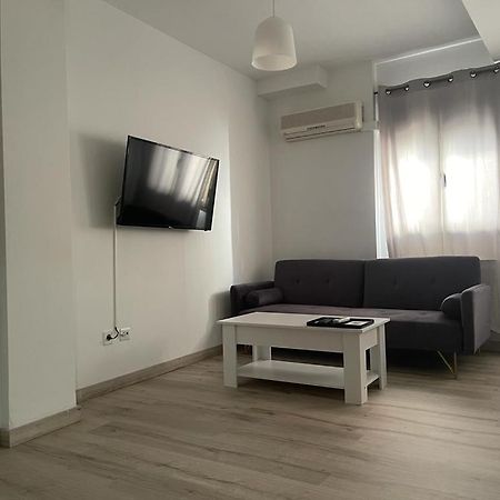 Hostal Plaza De Italia กาเซเรส ภายนอก รูปภาพ