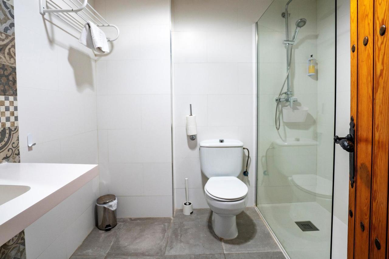 Hostal Plaza De Italia กาเซเรส ภายนอก รูปภาพ