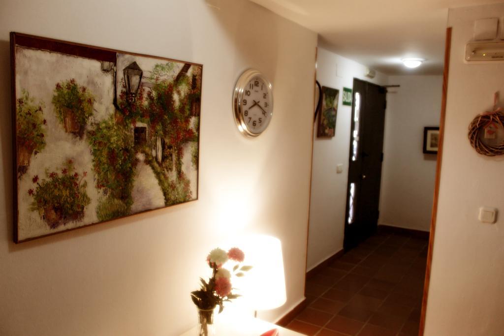 Hostal Plaza De Italia กาเซเรส ภายนอก รูปภาพ